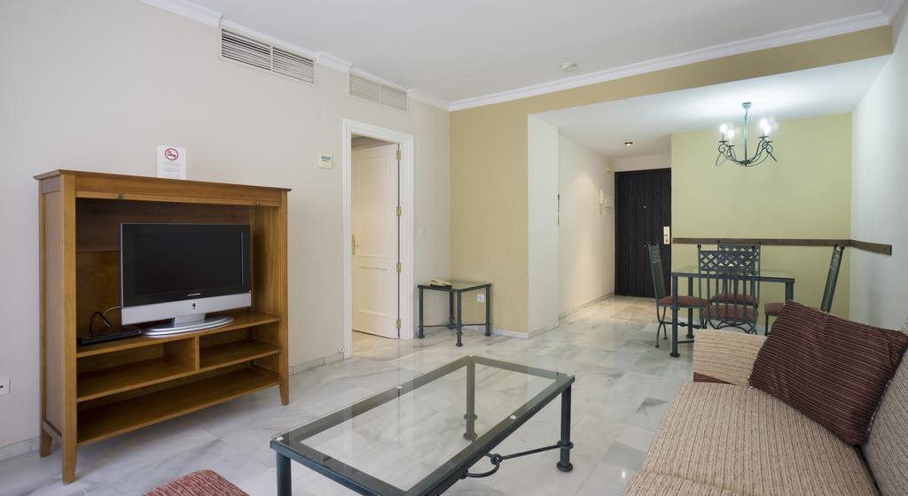 Apartamento Club Jardines Del Puerto Marbella Exterior foto