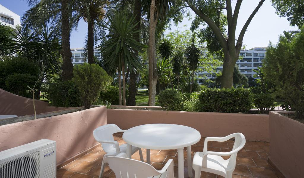 Apartamento Club Jardines Del Puerto Marbella Exterior foto