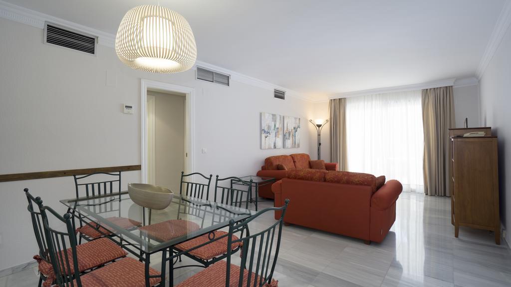 Apartamento Club Jardines Del Puerto Marbella Exterior foto