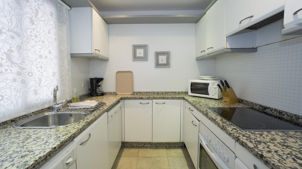 Apartamento Club Jardines Del Puerto Marbella Exterior foto