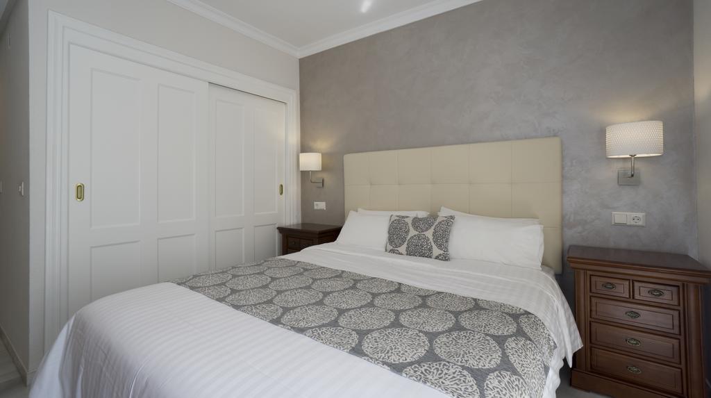 Apartamento Club Jardines Del Puerto Marbella Exterior foto